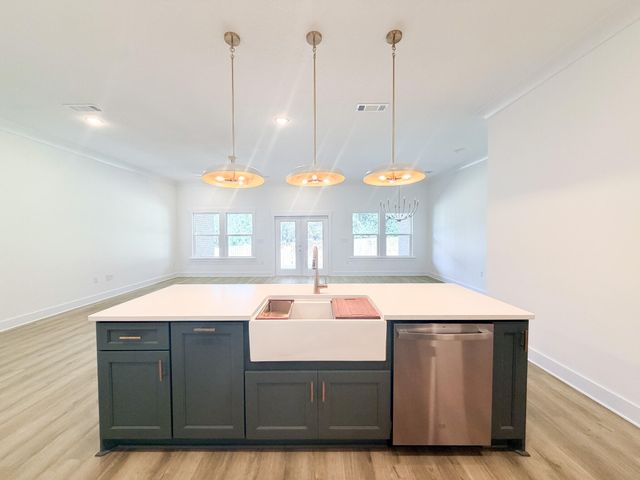 324 Hillcrest Avenue, Valparaiso, FL 32580