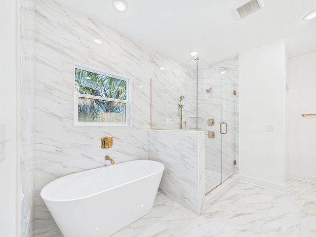 324 Hillcrest Avenue, Valparaiso, FL 32580