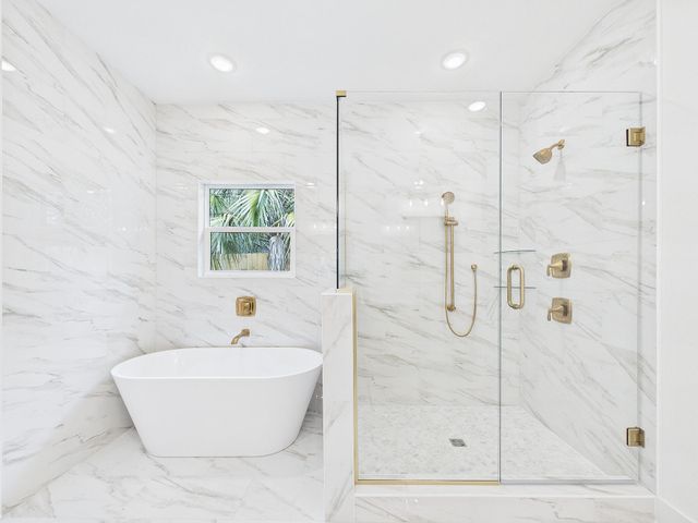 324 Hillcrest Avenue, Valparaiso, FL 32580