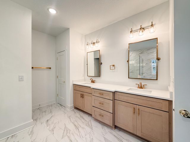 324 Hillcrest Avenue, Valparaiso, FL 32580