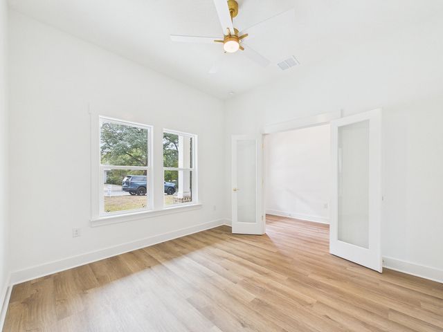 324 Hillcrest Avenue, Valparaiso, FL 32580