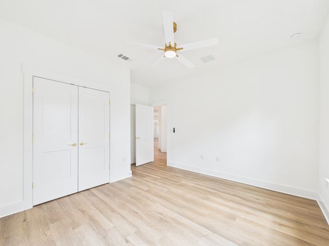 324 Hillcrest Avenue, Valparaiso, FL 32580