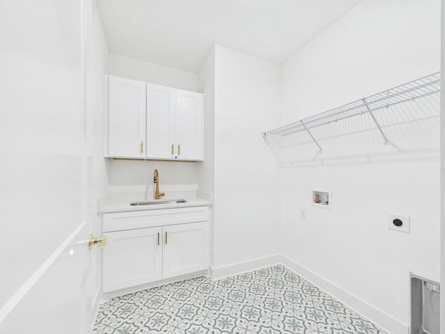 324 Hillcrest Avenue, Valparaiso, FL 32580