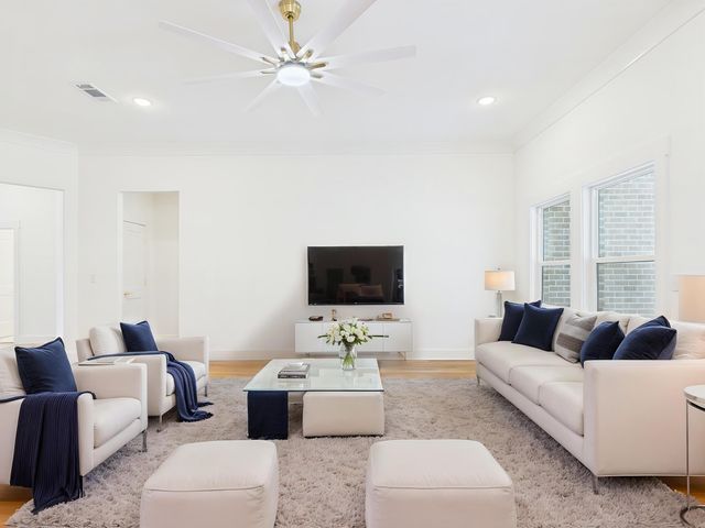 324 Hillcrest Avenue, Valparaiso, FL 32580