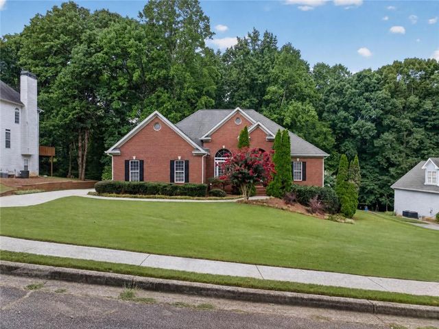 1270 Harvest Lane, Hoschton, GA 30548