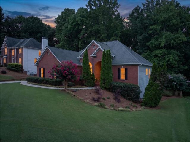 1270 Harvest Lane, Hoschton, GA 30548