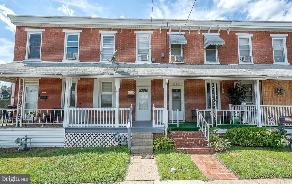 1016 HILL ST, Brookhaven, PA 19015