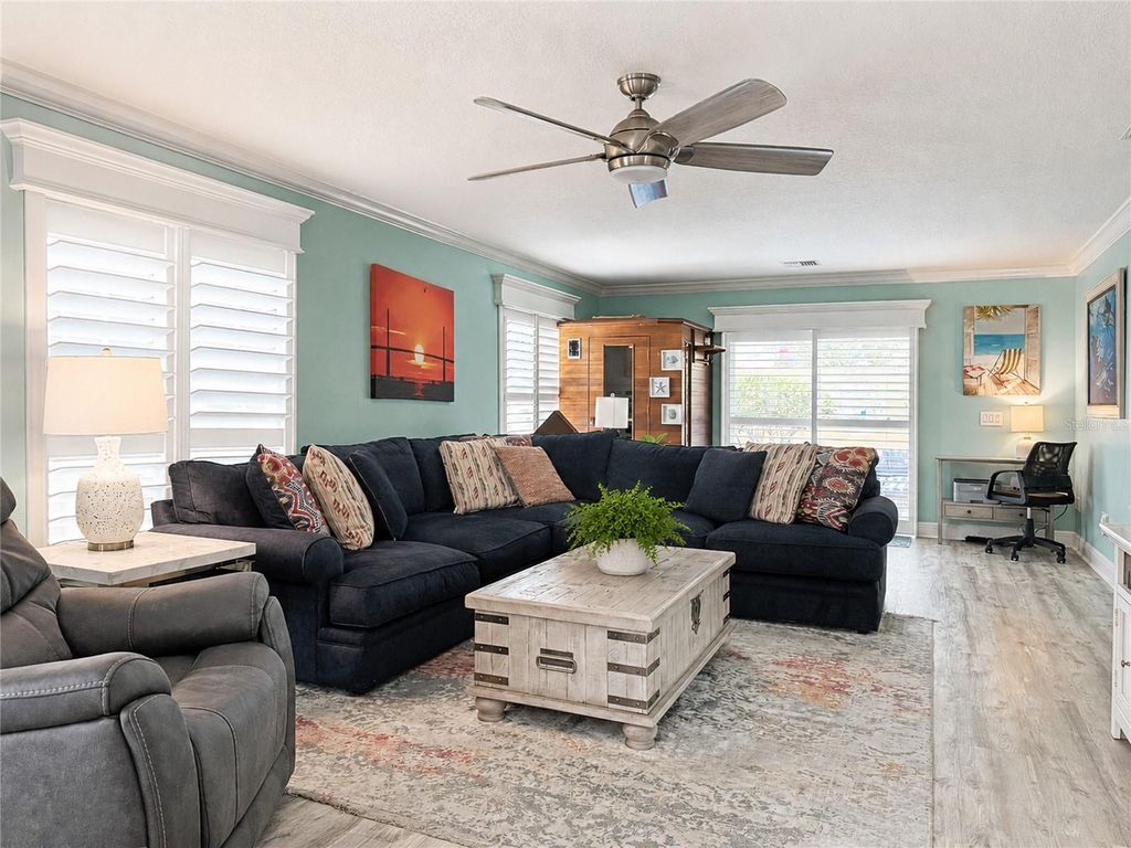 Image 9 of property listing at 896 RADCLIFE BEREA PLACE, The Villages, FL 32162