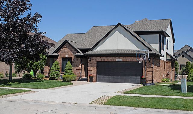 21175 Briar Rose Drive, Macomb Twp, MI 48044