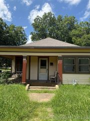 1223 Stanley Avenue SW, Ardmore, OK 73401