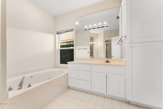 4314 Legend Place 18, Panama City, FL 32408