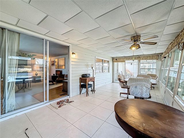 10178 N LAKE DRIVE 45, Largo, FL 33773