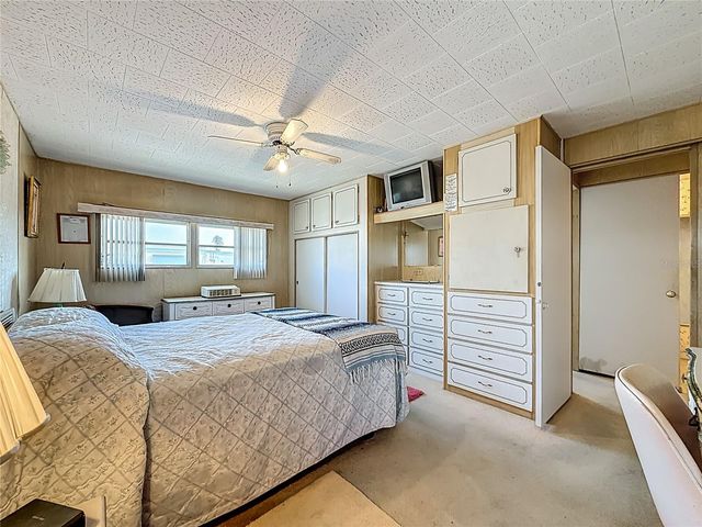 10178 N LAKE DRIVE 45, Largo, FL 33773