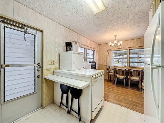 10178 N LAKE DRIVE 45, Largo, FL 33773