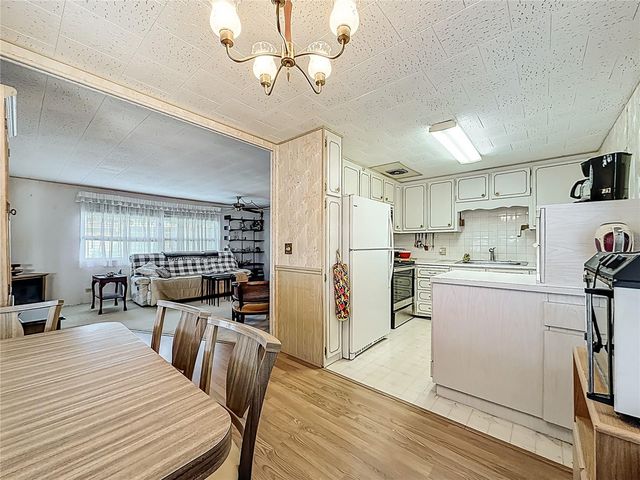 10178 N LAKE DRIVE 45, Largo, FL 33773