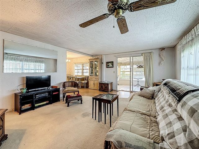 10178 N LAKE DRIVE 45, Largo, FL 33773