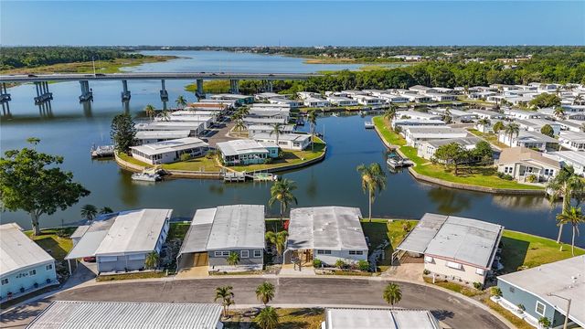 10178 N LAKE DRIVE 45, Largo, FL 33773