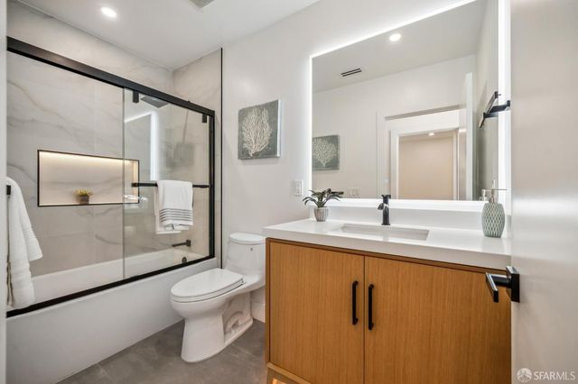 386 Capistrano Avenue, San Francisco, CA 94112