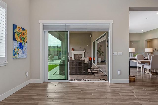 704 Golden Acorn Ct, Rocklin, CA 95765