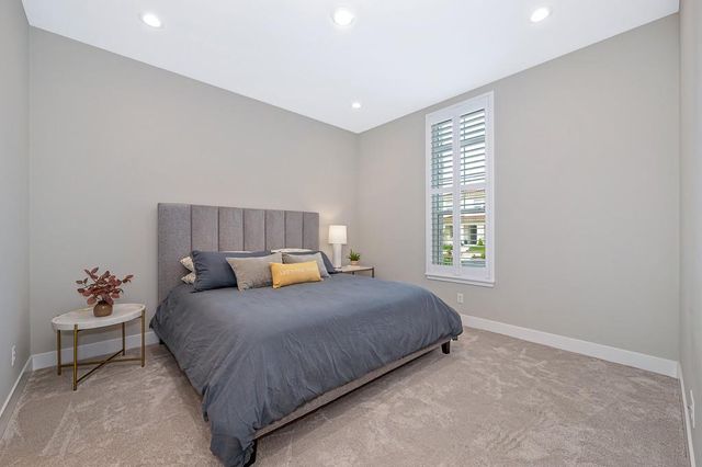 704 Golden Acorn Ct, Rocklin, CA 95765