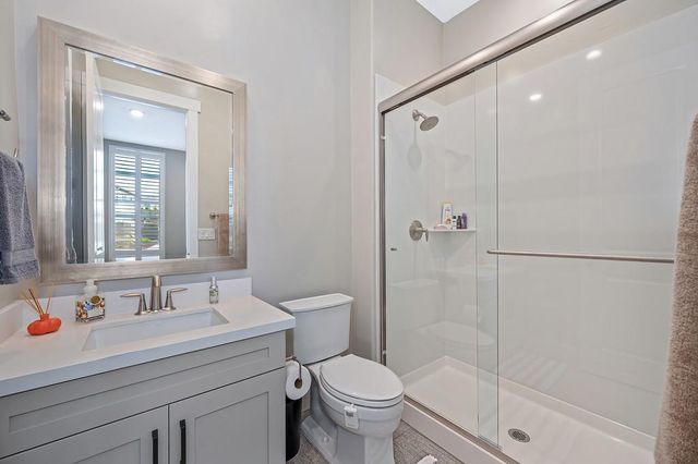 704 Golden Acorn Ct, Rocklin, CA 95765