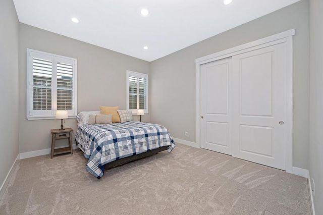 704 Golden Acorn Ct, Rocklin, CA 95765