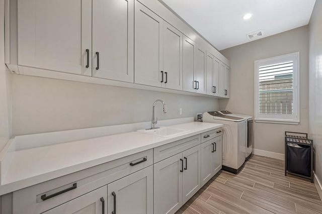 704 Golden Acorn Ct, Rocklin, CA 95765