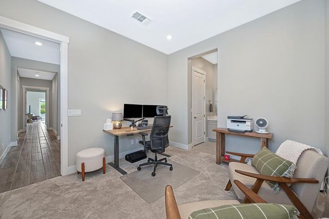 704 Golden Acorn Ct, Rocklin, CA 95765