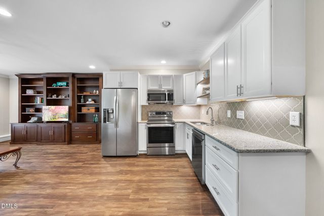 216 Walford Way, Cary, NC 27519