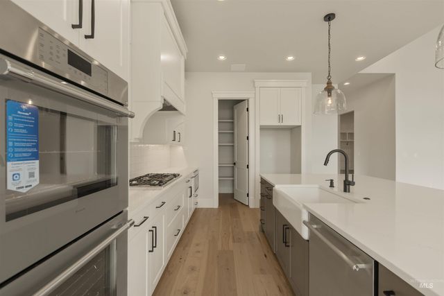 2595 E Tenzing Dr, Meridian, ID 83642