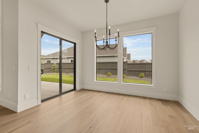 2595 E Tenzing Dr, Meridian, ID 83642