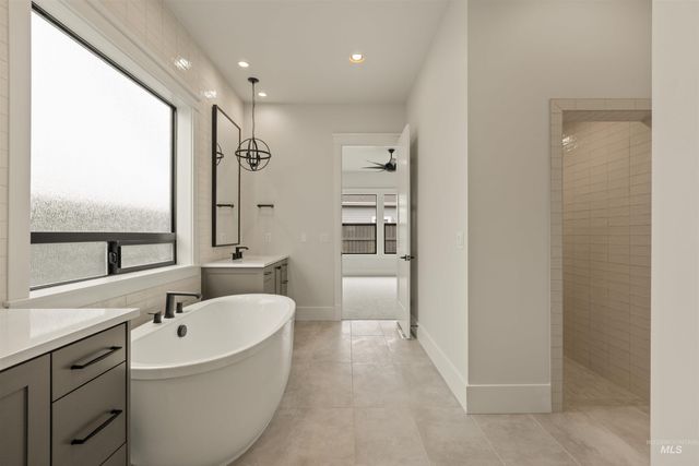 2595 E Tenzing Dr, Meridian, ID 83642