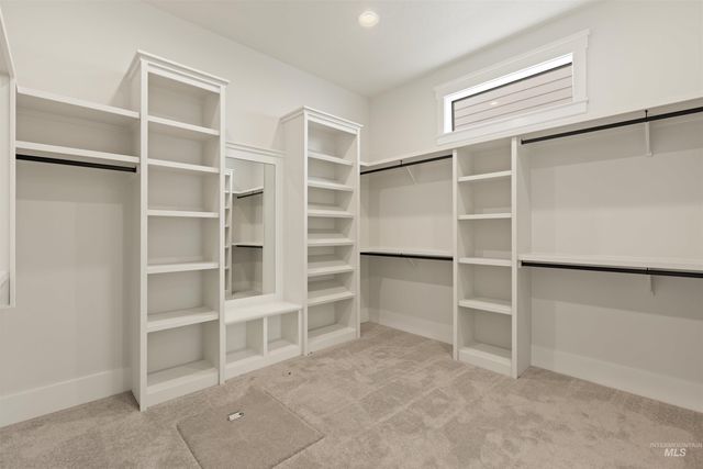 2595 E Tenzing Dr, Meridian, ID 83642