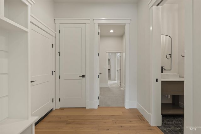 2595 E Tenzing Dr, Meridian, ID 83642