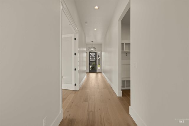 2595 E Tenzing Dr, Meridian, ID 83642