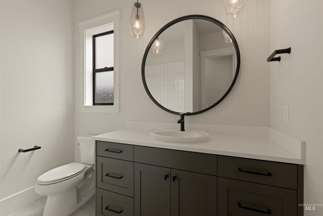 2595 E Tenzing Dr, Meridian, ID 83642