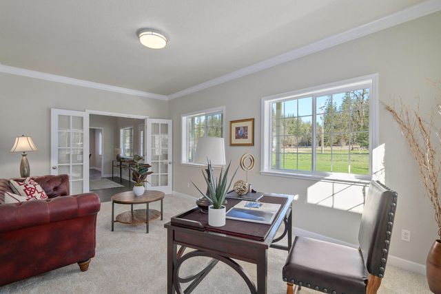 2275 Galice Road, Merlin, OR 97532