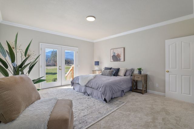 2275 Galice Road, Merlin, OR 97532