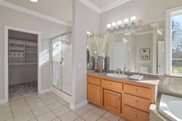 2275 Galice Road, Merlin, OR 97532