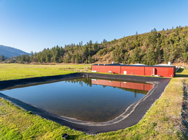 2275 Galice Road, Merlin, OR 97532