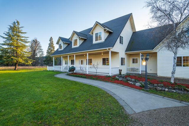 2275 Galice Road, Merlin, OR 97532