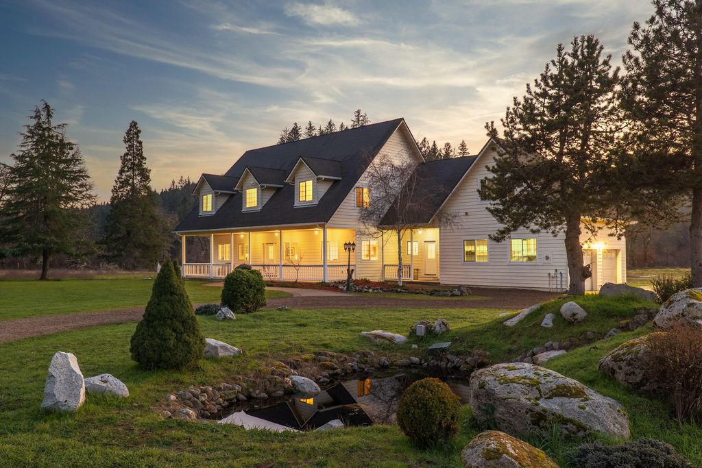 2275 Galice Road, Merlin, OR 97532