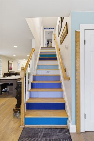 72 Seascape Avenue, Middletown, RI 02842