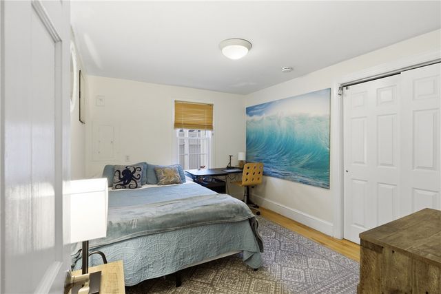 72 Seascape Avenue, Middletown, RI 02842