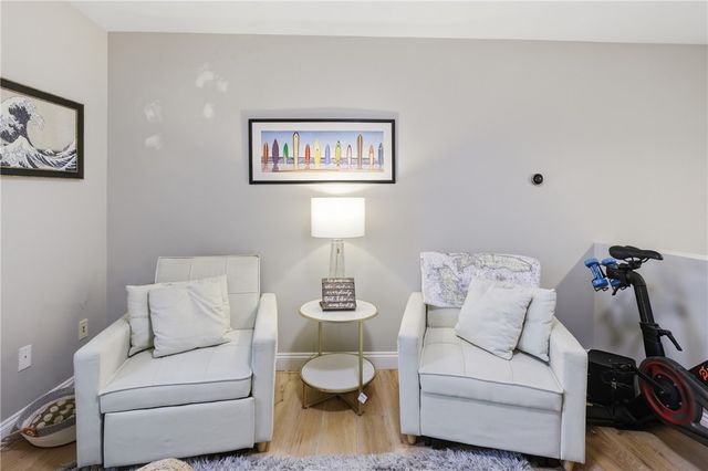 72 Seascape Avenue, Middletown, RI 02842