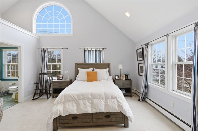 72 Seascape Avenue, Middletown, RI 02842