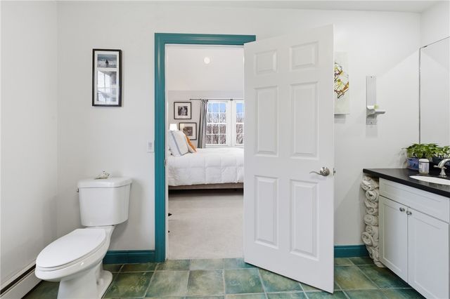 72 Seascape Avenue, Middletown, RI 02842