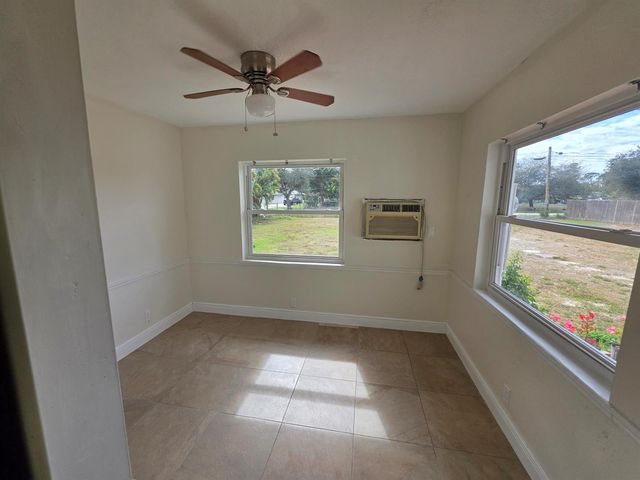 15427 San Diego Drive, Loxahatchee, FL 33470
