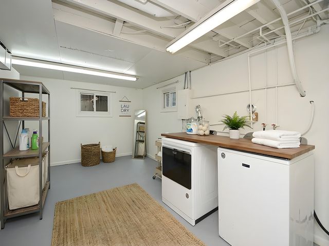 1005 CACHELIN DRIVE Drive, Carter Lake, IA 51510