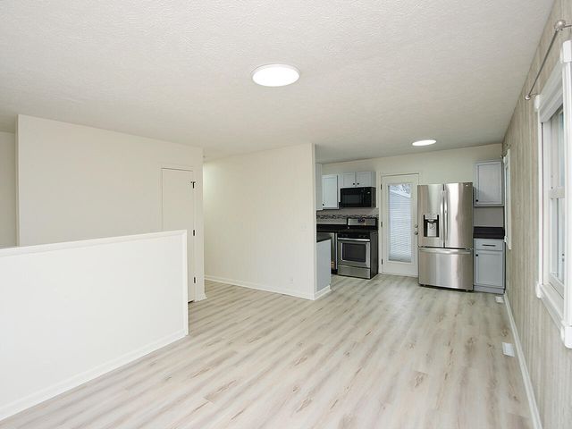 1005 CACHELIN DRIVE Drive, Carter Lake, IA 51510